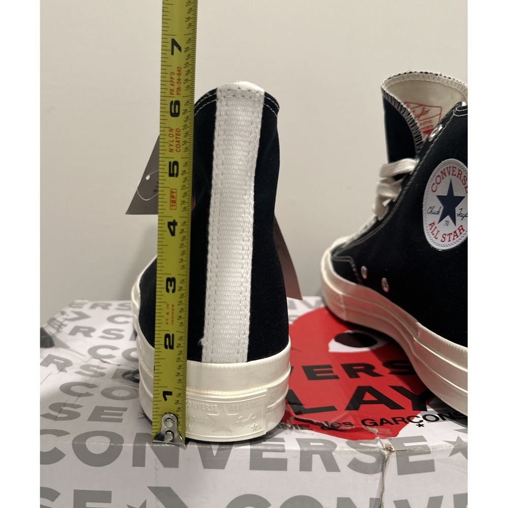 COMME DES GARÇONS PLAY M11W13 Converse Chuck 70OG Single Heart Hi Sneakers Black - Picture 10 of 15